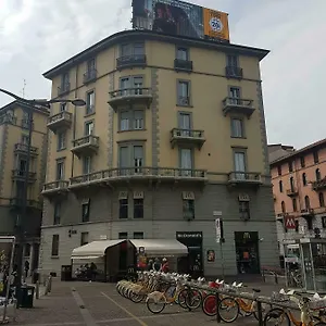 Couette-café Aldebaran, Milan