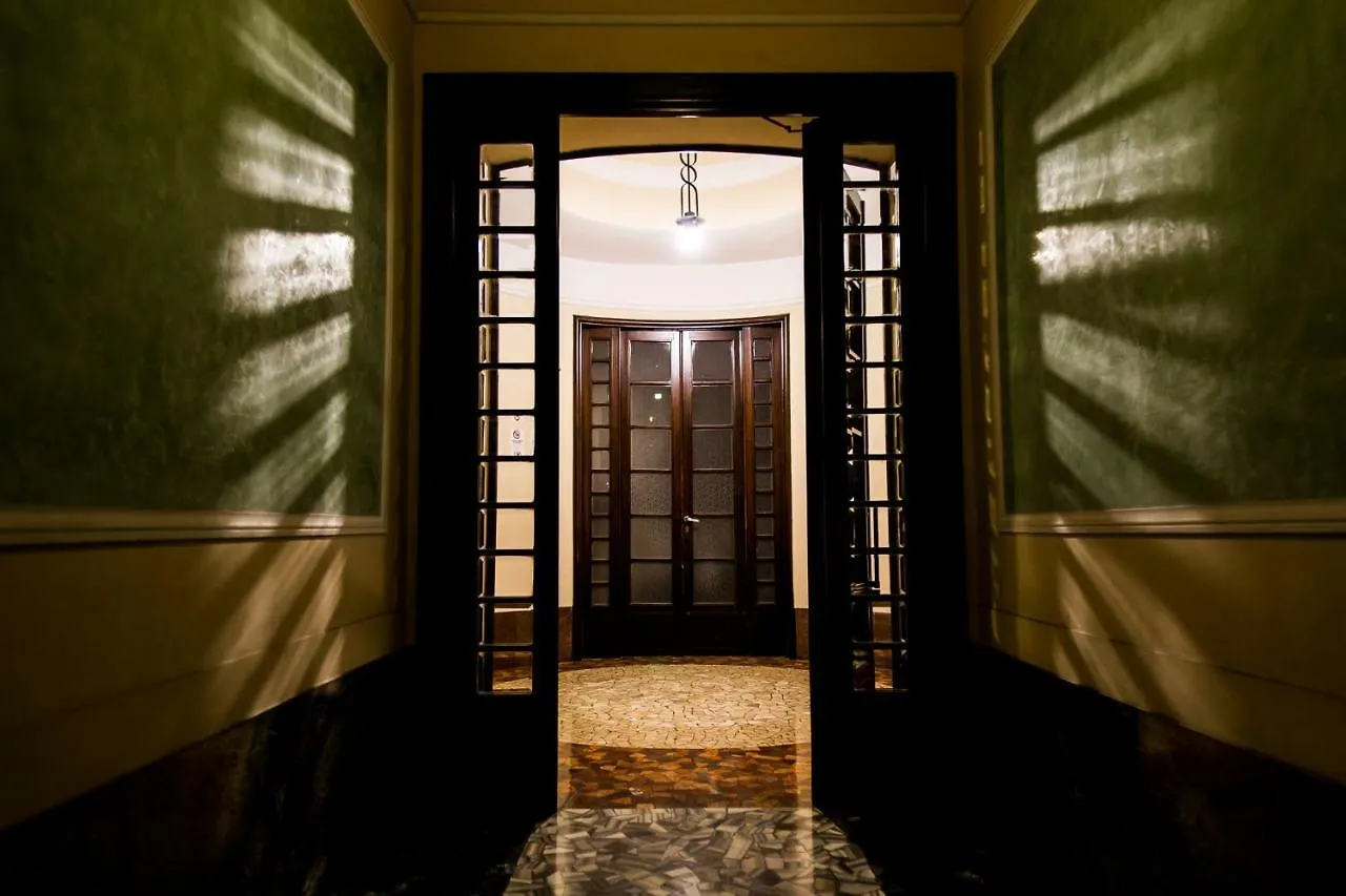 B&B Zara Milão 2*,